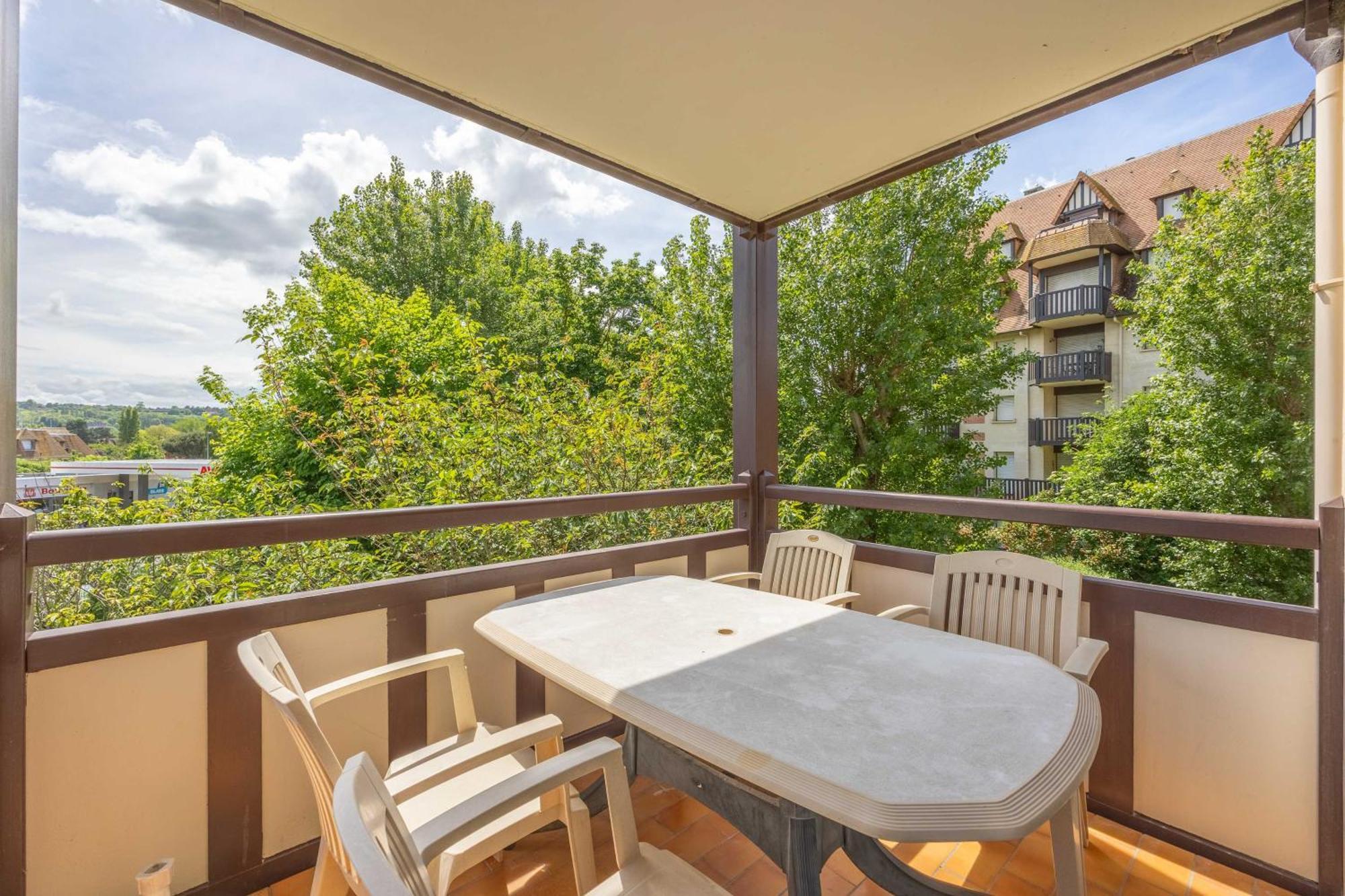 Apartment With Parking And Balcony Near The Beach Deauville Exterior foto