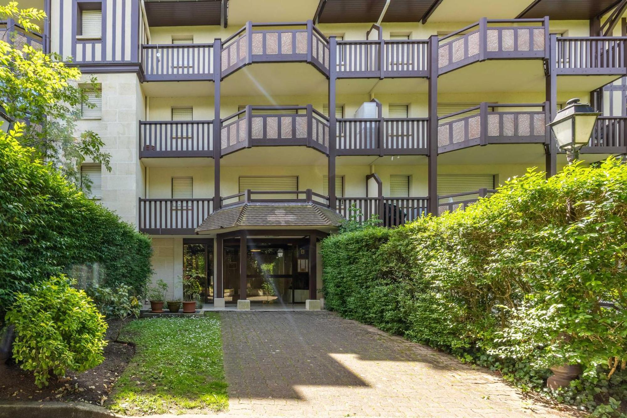 Apartment With Parking And Balcony Near The Beach Deauville Exterior foto